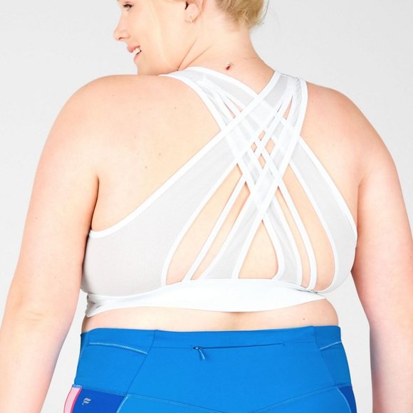 Fabletics Faye size Plus 2X -Medium Impact sports bra in white - Picture 4 of 7